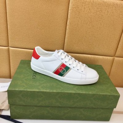 橙子出厂价p gucci 古驰 经典爆款 小蜜蜂小白鞋 百搭休闲鞋板鞋 情侣款 码数 34-45