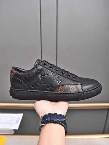主推款P 春款上新Louis Vuitton 路登易威 Lv鞋面 Lv 进口头层牛皮压花内里进口羊皮内里 防滑耐磨大底。每一位男士的身份衬托，上脚大气稳重不管风