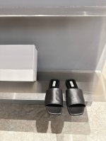 极简风 Totem*2025春夏新品拖鞋 原版开发依旧是给你们最好的 区分市场货 原版进口小牛皮 羊皮内里 真皮大底 双色发售 35-40