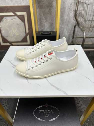 Prada-普拉达 奢牌运动休闲鞋，进口原版反绒牛皮材质，羊皮内里 高档舒适，原版大底轻盈耐磨！纯手工制作，细节决定品质！39-44 45定做不退换 Hh