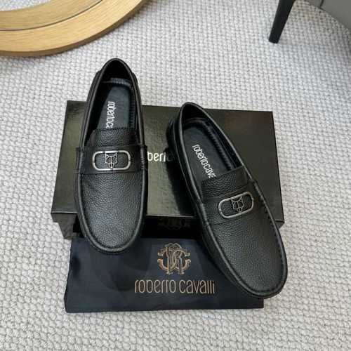 出厂价P Roberto Cavalli 罗伯托卡瓦利 经典首发时尚百搭男士套脚鞋....作为时尚界的活跃一族 为中国时尚潮男打造出这款时尚简洁男鞋 鞋面料采用