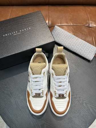 philipp plein 顶级 Size:38-44 38.45定做 [philip plein]2025新款上市，顶级原单品质， 由混合皮革制成的低帮运动鞋 - 点击图像关闭