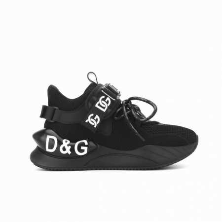 d&G杜嘉班纳男士运动鞋｜穿上秒变时尚博主！ 宝子们！又发现了一双神仙运动鞋 D&G这款男鞋也太好搭了吧！ 简约但不简单，高级感直接拉满 牛皮拼接鞋面+透气网布 - 点击图像关闭