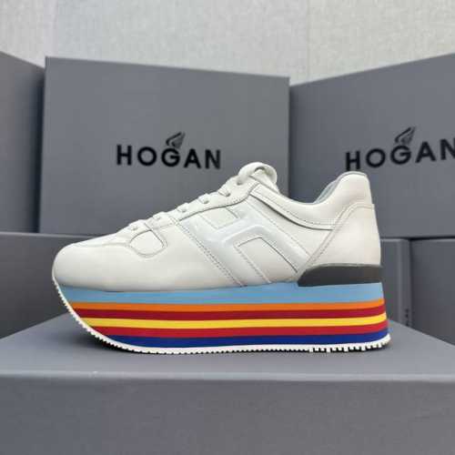 hogan 度假系列新款顶级版现货发售 松糕厚底顶级版 都市新潮休闲风 各明星 博主推荐 时尚百搭风格百变！原版楦型 原版大底一比一为你打造 值得推荐！ 鞋面采