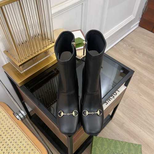 GUCCI 古驰 4 G家2024秋冬新品 专柜最新经典马衔扣粗跟短靴系列 上脚轻松驾驭任何服饰。设计简约、选择多样化的基础款，而非看似简单，实则添加许多繁琐必