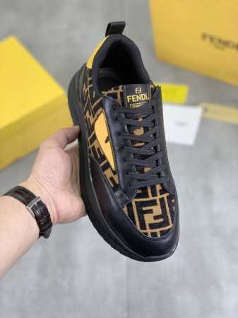 工厂价 实价 小怪兽 新款 FENDI 芬迪 专柜新款 简约的走线效果，呈现出大气优雅且炫酷的驾车鞋 采用进口小牛皮+头层猪皮内里材质精良做工细致 脚感舒适。搭 - 点击图像关闭