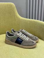 出厂 顶级版 valentin O Ss24 New Arrival v家 春夏德训鞋新品 情侣款 舒适好穿经典百搭不挑人 小牛皮材质 质感拉满 恰到好处的细节