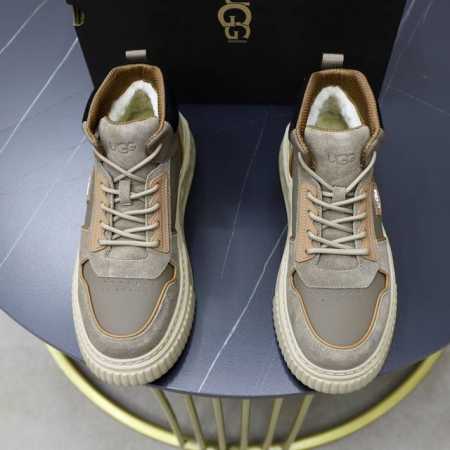 澳洲进口加厚羊毛 品牌：UGG正品代购 尺码：39 44 等级： 官网1:1 材料： 头层真皮防水防冻鞋面 真毛内里 原版防滑 柔软 耐磨大底 款式类别：男士休 - 点击图像关闭
