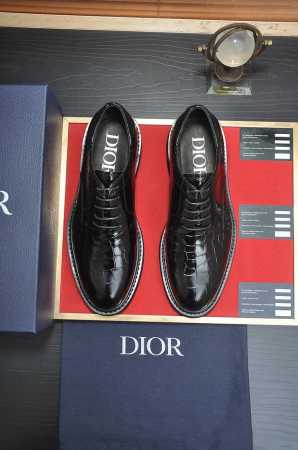 出厂价 Dior 水染牛皮内里 迪奥原版1:1高品质出厂，进口原版料，进口版原牛皮，水染牛皮内里，原版TPU大底，码数:39-44 38 45订做不退换 - 点击图像关闭