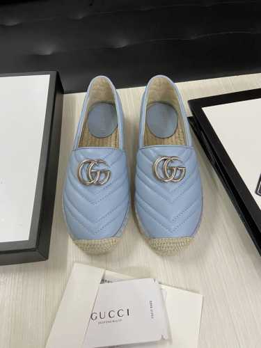 GUCCI 长期做货 最新！春夏清爽色系一字渔夫鞋 市场顶级版本，官网同步，永不过时，超级舒适，四季都可以穿，上脚超美绗缝真皮徽标渔夫鞋。 鞋面：采用特殊进口羊