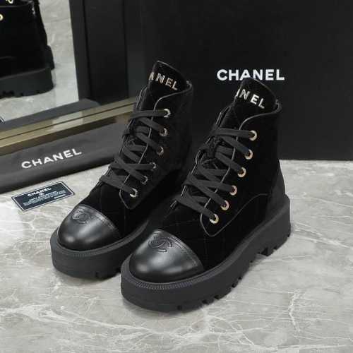 现货供应 顶级品质 原版1:1 CHANEL 香奈儿 秋冬新品厚底马丁短靴 原版定制字母Logo 鞋头双C电绣 无论细节及做工都力求做到和正品零距离 材料面料：