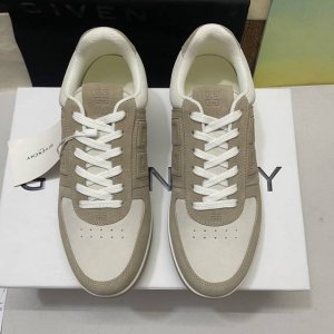 商标：纪梵希 码数：38 44 45．46不退换 等级： 材料：质量可以来档口与原版对比 脚感舒适 进口原版牛皮 原单货 水染牛皮内里 原版Tpu大底 专柜正品