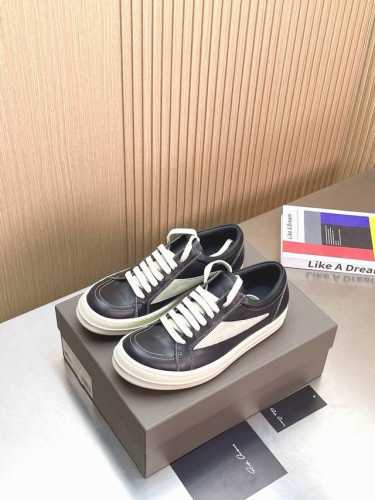男+10 Rick Owens 欧文斯经典休闲板鞋 原版购入开发.所有的材质都与原版一致！ 经典复古及时尚美感融于一体。非常具有高街帅气风格，比平常的单品多出了
