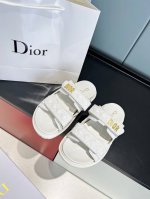 Dior迪奥新品经典款。代购级别品质国外专柜爆款厚底拖鞋 鞋面电秀：原版定制材料，鞋底原版开模1.1 轻便 码数35-40 41 42可定做 出厂价P P30