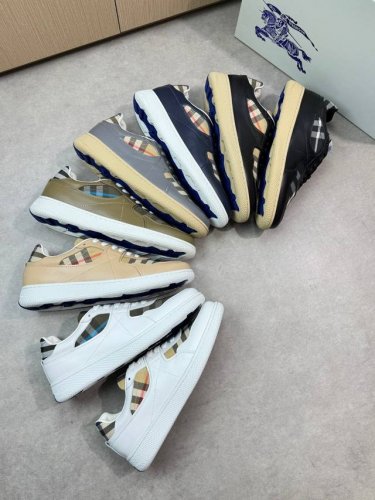 Burberry 巴宝莉 -高端品质 原单休闲运动板鞋 -鞋面 进口纳帕小牛皮 品牌图腾布匹 鞋舌品牌布标 -内里 水染牛皮 -大底 超轻Tpr橡胶; 双色成型