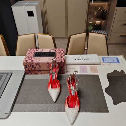 jlmmy Choo周仰杰 专柜款3D棱格磁铁盒包装 顶级版本，低端勿比。 25年最美凉鞋 ，方口中空钻链尖头凉鞋系列。 水晶烫钻款470 时尚国外博主“Kar