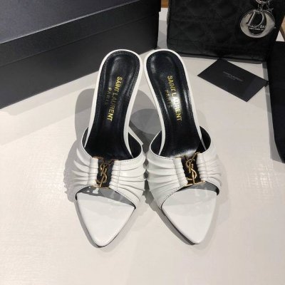 ysl Saint Laurent* 夏季新品 金属头优雅大气高跟凉鞋 2025全新春夏系列后带方扣高跟凉鞋 ！ 尖头高跟拖鞋淡淡的夏日里怎么少得了一双仙女鞋