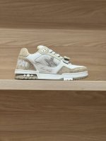 顶级版本 卡其牛仔实拍 Lv Trainer 魔术扣情侣款 莞式大厂出品！无限接近好货播报！ 全面升级柜柜最新的鞋型，材料，工艺细化，大底重新开发私模，追求无限