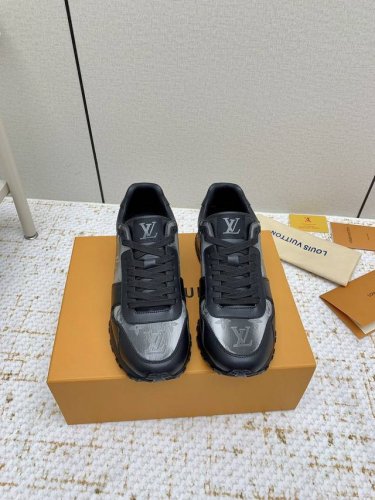 出厂 高版本 Lv路易威登 l家 驴牌 Run Away系列 休闲 运动鞋 老爹鞋 原版购入开发 做货 本款 Run Away 运动鞋拼接 Epi 牛皮革和 M