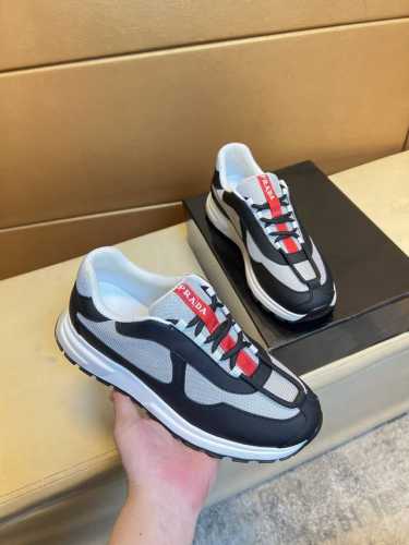 Prada 经典原单版本 普拉达：顶级代购男士最新专柜同步发售，意大利进口优质原版：品牌丝绸小牛皮 鞋身高周波品牌logo 品牌高丝光帆布布匹 鞋舌丝印品牌lo