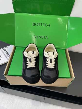 顶级版本 女款 男款 Bottega Veneta 葆蝶家 Bv最新款Orbit系列 复古休闲运动鞋 情侣款 Bottega Veneta 以 90年代自由随性 - 点击图像关闭