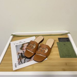 橙子出厂价p gucci 古驰春夏新款 Gg镂空方头平底拖鞋 休闲凉拖 码数 35-42