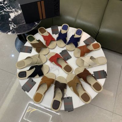 工厂p价 Zegna 杰尼亚经典男士拖鞋 一字带真皮高端拖鞋 草编拖鞋 老钱慵懒气质拿捏 男士夏季必备单品 这款拖鞋选用柔软小牛皮和翻毛皮制成 休闲又不失精致