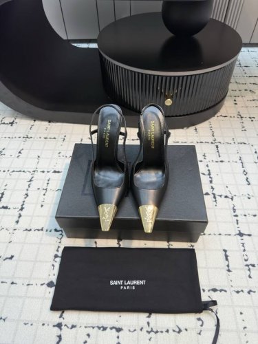 直销 Laurent 2025春夏新款Ysl 小金头高跟鞋 上脚特别稳，超跟脚，放心入！鞋跟是重新开模定制的，独家的鞋跟，高度与正品一致区别各种不对版！高级的性