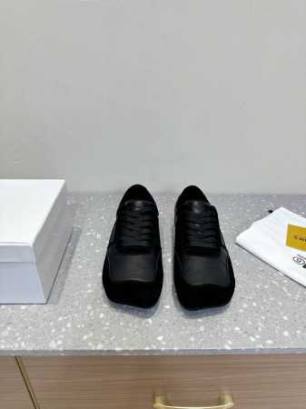 MaisonMargiela MM6 新款 情侣款 德训 休闲鞋 鬼才设计师品牌，一个轻奢品牌上脚很百搭哦，也很随脚舒适，这一款德国训练鞋延续了经典的T形真皮拼 - 点击图像关闭
