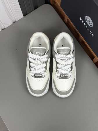Size: 39-44 38.45.46定做 情侣款 Versace Odissea运动鞋 轻盈系带运动鞋，时尚充满活力，采用橡胶鞋底和穿孔鞋头设计，鞋面饰有g - 点击图像关闭