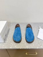 the Row 小众潮牌 25Ss春夏新款 平底 一脚蹬 乐福鞋 奶奶鞋 第一眼看到这个就爱上了，看着不起眼但却让人越看越喜欢，简单又高级，带点复古味随意搭配都