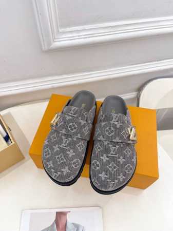 男10 Lv 路易威登 25 2025 早春新款 顶级版本 专柜主打最新款 Cosy Comfort丹宁布穆勒拖鞋硬货上新 Bs代购级别！高级感十足！国内外博主 - 点击图像关闭