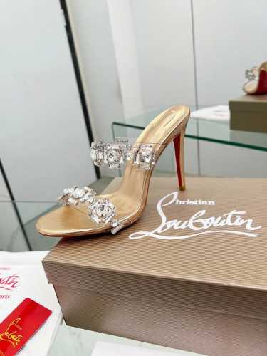 christianlouboutin路铂廷 Cl红底鞋‖ 全球限量！来自拉斯维加斯的祝福灵感来自拉斯维加斯的炫彩霓虹 手工制作，精致工艺收藏级作品 绝对吸睛的存