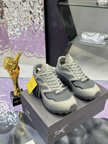 情侣款，运动鞋码！ Arc'Teryx 始祖鸟 最新款 Norvan Ld 3 Gore-Tex防水户外越野跑鞋！ 码数36-45
