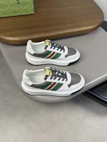 Gucci 古驰 -高端品质 原单 -鞋面 进口纳帕小牛皮、摔纹小牛皮.空压品牌图腾、鞋身品牌织带 -内里 水染牛皮 -大底 超轻Tpu发泡.橡胶；双色成型大底