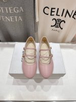 高版本出厂 Celine*赛琳2025Ss新款玛丽珍平底乐福鞋单鞋 网红爆款来袭！各大网红抢先体验、Celine网红Ins种草神器、非常复古风、气场十足单品、设