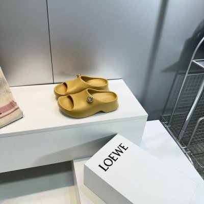 高品质出厂 顶级品质Loewe罗意威 25夏季新款paulas限定时尚简易橡胶厚底拖鞋 超轻拖鞋 超舒服 湿水 去沙滩穿超合适的 颜值也很高 夏季必备款 橡胶发