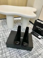 矮 高360顶级版本 Chanel香奈儿 2024专柜顶级厚底骑士靴 这款经典设计；不平凡的拥入了多种配色元素 多元化混搭非常好看百搭，上脚非常轻巧 舒适超级秀