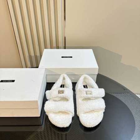 Dolce & Gabbana 24Ss 魔术贴毛毛凉鞋 鞋面:人造毛 内里：人造毛 垫脚:人造毛 码数：35-40 40定做 - 点击图像关闭