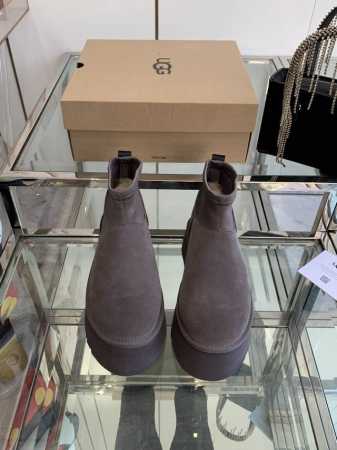 UGG 24ss秋冬新款经典迷你迪普靴 厚底铅笔弹力靴 羊毛配氯丁弹力筒 雪地靴 保暖舒适 厚底设计增高显瘦 时髦又洋气 轻松拉长腿部线条 大底EVA轻质缓震 - 点击图像关闭
