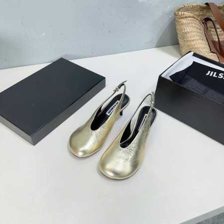 高品质出厂 ！小众潮牌Jilsander 25春夏极简主义高跟圆头后空凉鞋单鞋！ 市面顶级原单版，Zp对比做货，所有细节都跟柜上一致：包括鞋面皮料，鞋垫内里皮料 - 点击图像关闭