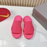 balenciag* 巴黎世家拖鞋 升级版推出Speed 2.0 版本全新袜子鞋拖鞋 原厂货 绝非通版 2.0版的袜子部分可以把脚背和脚踝完全包裹起来 size