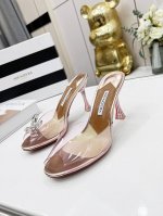 AQUAZZURA 菠萝｜来 Aquazzuea高跟系绑带凉鞋 新品透明设计，水晶镶嵌，时尚新潮，后置系带脚踝绑带轻盈优雅、创意菠萝高跟与镶钻尖头璀璨夺目，延续