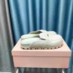 独家首发MIUMIU*缪缪厚底年新款英伦风包头毛拖G024-1014 怎么穿都好看今夏时髦精最爱 看起来不怎么舒服 上脚超级舒服 面料：对版帆布 很多不对请注意