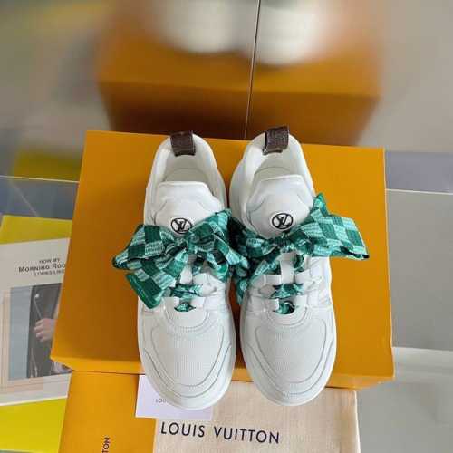 出厂 Louis Vuitton 路易威登休闲老爹鞋 弓形运动鞋 丝巾款 本款 Lv Archlight 运动鞋以科技织物和小牛皮点明当季潮流。标志性波浪形外底