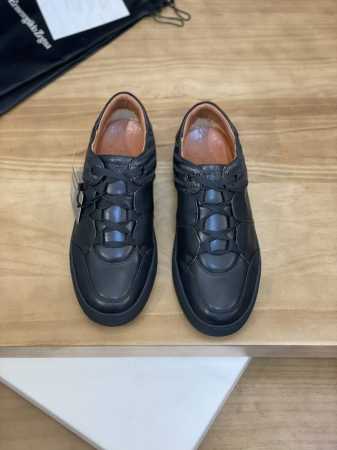 实价 商品商标：杰尼* 杰尼亚* 低帮休闲鞋 正码码数 38-44 可订做45 商品材料：鞋面进口牛皮，羊皮内里，原版大底。 编 号：846 - 点击图像关闭