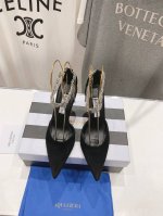 高版本出厂420 Aquazzura～菠萝24Ss 全新水钻高跟鞋凉鞋 市场顶级版本 大热水钻 蹬上瞬间Gossip Girl的感觉 上脚超级有气质 既简洁又时