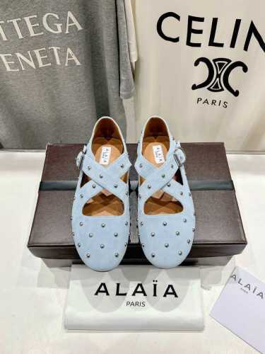 高版本出厂 独家新品 Alaia 阿莱亚25Ss 走秀款糖果色平底芭蕾舞鞋 最近超火的一款平底鞋 章小蕙同款 甜酷芭蕾风 人气超高的一款芭蕾舞鞋，浪漫又迷人 舒