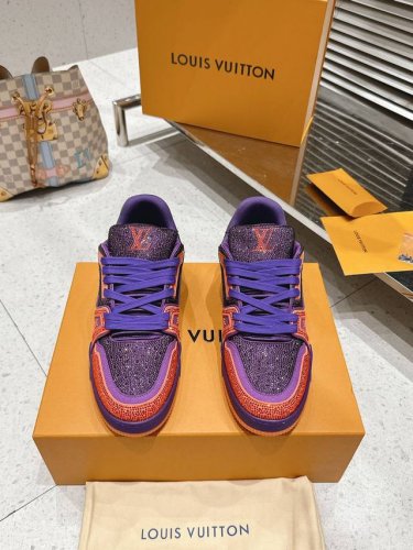 出厂 钻面。半钻全钻款Louis*Vuitto* Lv Trainer 透明 Pvc 运动鞋欧洲代购1W Rmb购入 历时一个月爆拆开发 大底和面料私模 鞋面更