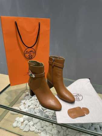 Hermes 爱马仕高级定制系列 真正的高级定制 对标对版 进出专柜无压力 专柜经典款万年不败 高级定制短靴 永不过时季 正品新版型有着欧洲贵族血统 非常帅气和 - 点击图像关闭